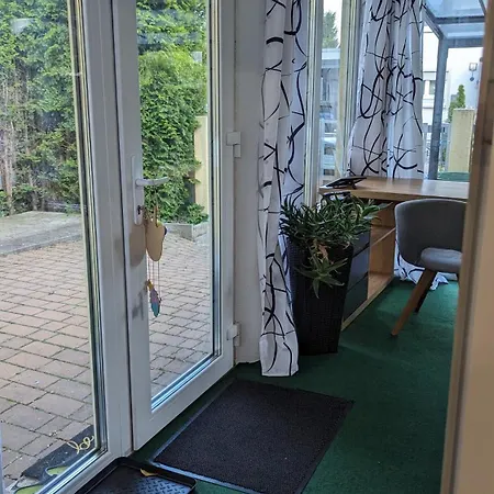Apartment Mit Wintergarten *